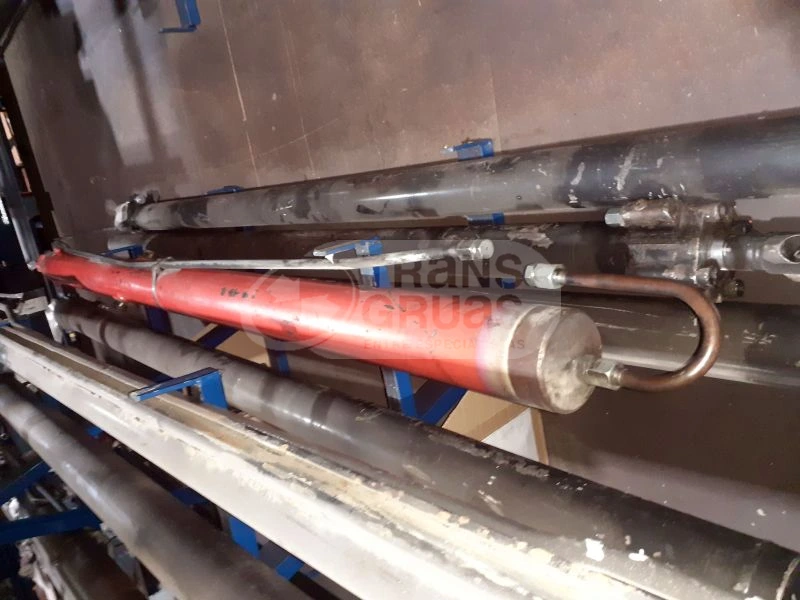 Extension cylinder for Fassi used crane F450AXP.27