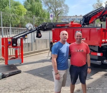 A Fassi F545RA.2.26 crane for Grúas Hombrados