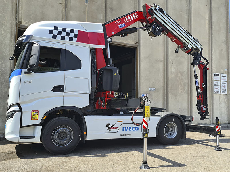 Fassi F315RB.2.28 delivery