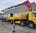 Fassi F820RA.2.27 knuckle boom crane delivery