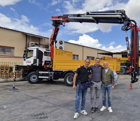 Fassi F345RB.2.26 delivery to Grúas Pol