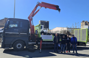 Fassi knuckle boom crane + machinery carrier delivery