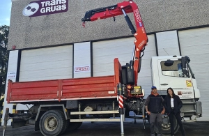 Fassi F275A knuckle boom crane delivery
