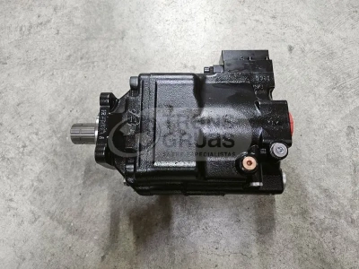 Variable displacement pump for hydraulic cranes