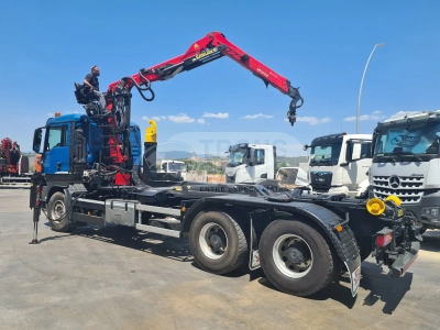 camion man+ epsilon m120Z3 + gancho palfinger (2).webp