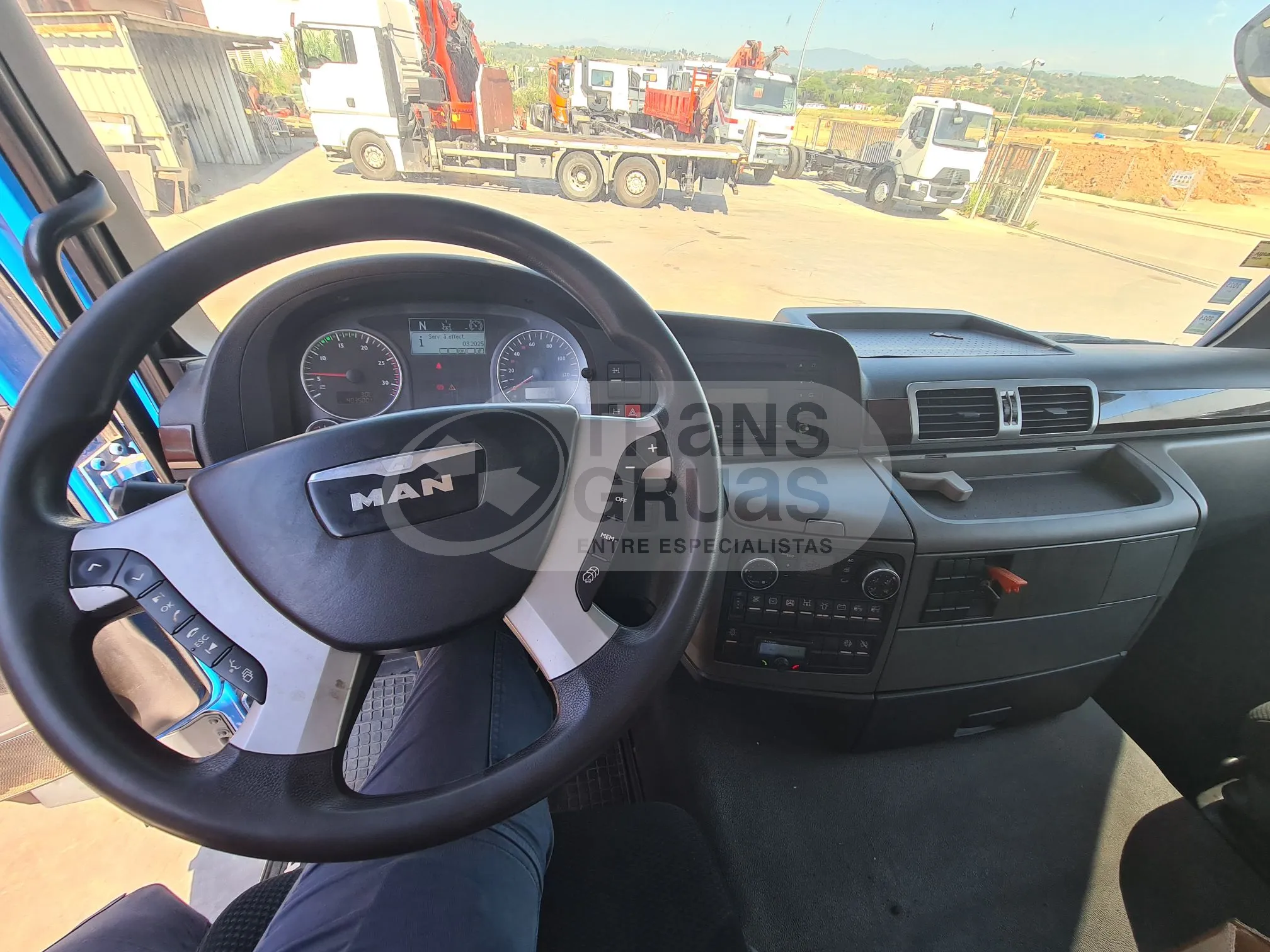 camion man+ epsilon m120Z3 + gancho palfinger (3).webp