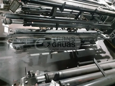 Used HMF2823 crane cylinders