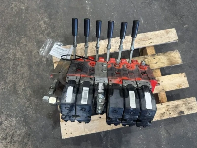 Used PVG32 distributor for Fassi F360BXP crane