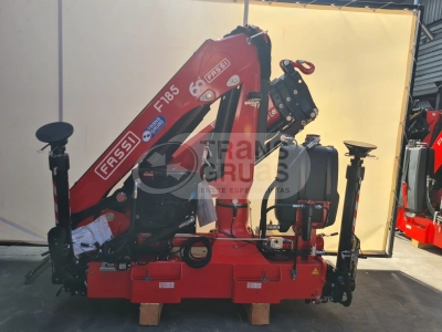 fassi nueva de 18tm con funciones en punta para accesorios (2).webp