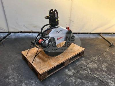 grapa chatarrera ferrari internacional de 5000 kg (2).webp