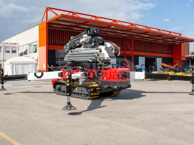 grua articulada sobre orugas gran tonelaje jekko jf1050 (6).webp