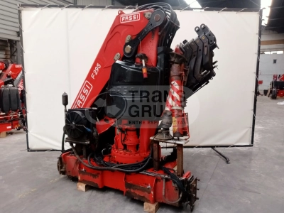grua en venta fassi usada para camiones (3).webp
