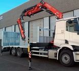 Fassi F365 knuckle boom crane + machinery carrier
