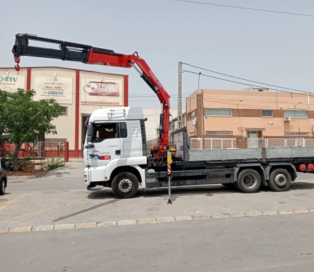 Grúa hidráulica articulada Fassi F155A (2).webp