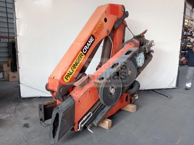 grua hidraulica autocargante para camion palfinger pk23002 (2).webp