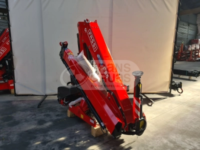 grua hidraulica fassi de 8.5tm de gama ligera (3).webp