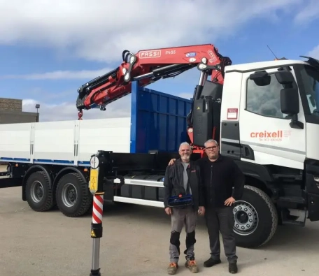 Fassi F455RA knuckle boom crane