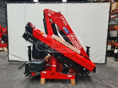 grua hidraulica fassi f95 con alcance de 10m (5).webp