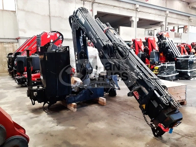 grua hidraulica hiab 211 con 3 salidas hidraulicas (3).webp