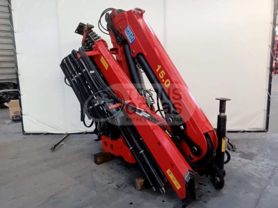 grua hidraulica sobre camion calidad italiana (2).webp