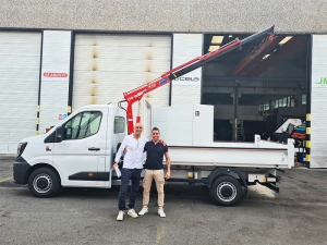 Maxilift ML230 telescopic crane
