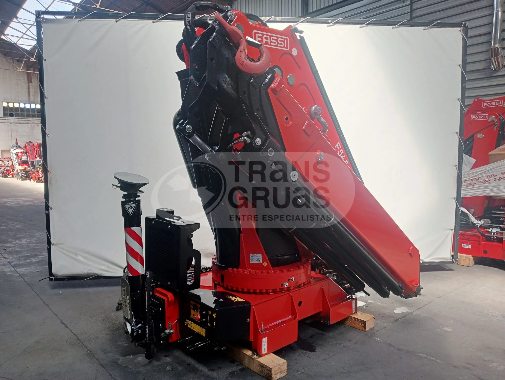 grua usada fassi f545 de gran tonelaje (3).webp