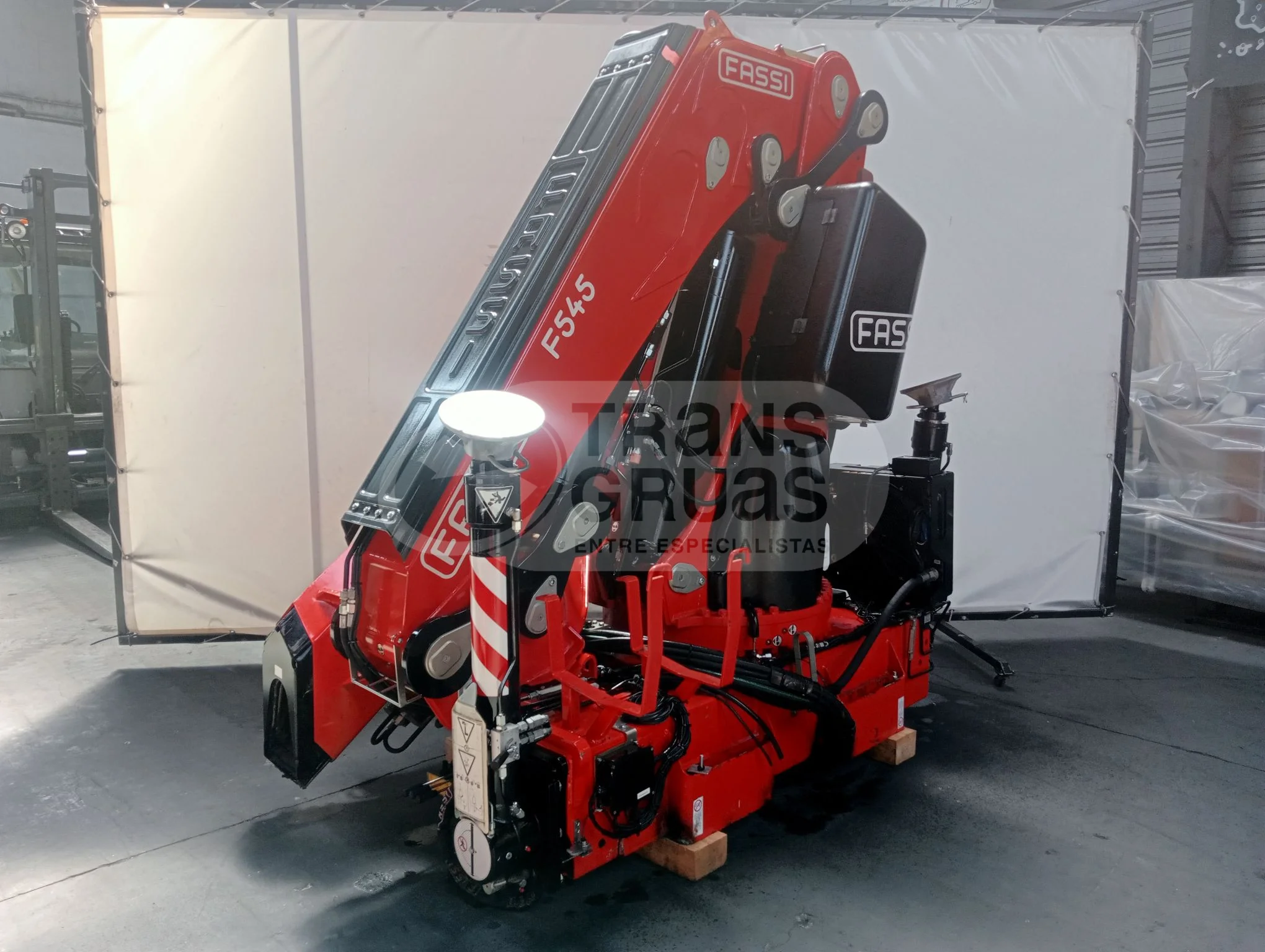 grua usada fassi f545 de gran tonelaje (7).webp