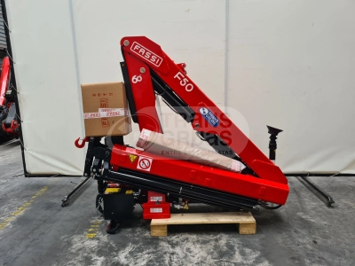 gruas hidraulicas fassi nuevas de 4.6 tm (5).webp