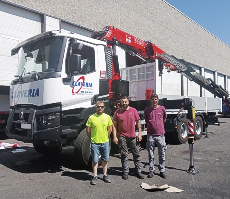 Entrega Fassi F485RA.2.26 a Clavería Servicios