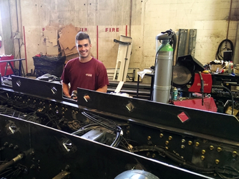 Mounting cranes and other machines in Transgrúas