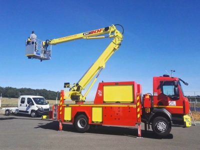 Cela DT30F platform for firefighters
