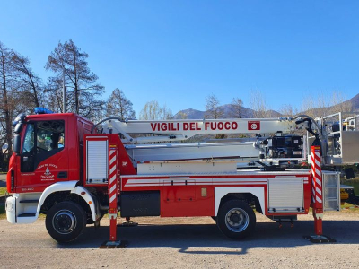 Cela DT30F platform for firefighters