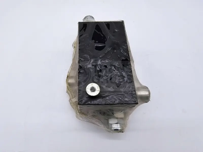 Válvula regenerativa de aceite para grúas Fassi