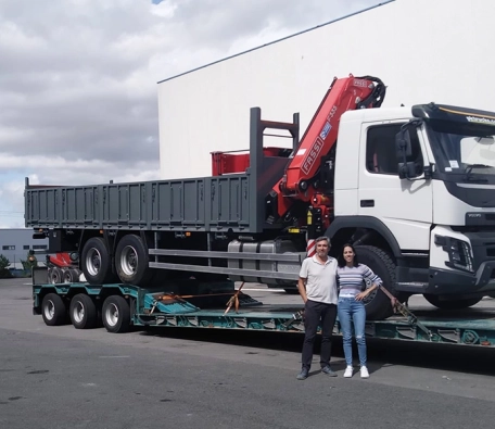Entrega Fassi F335A.2.25 a Elecnor